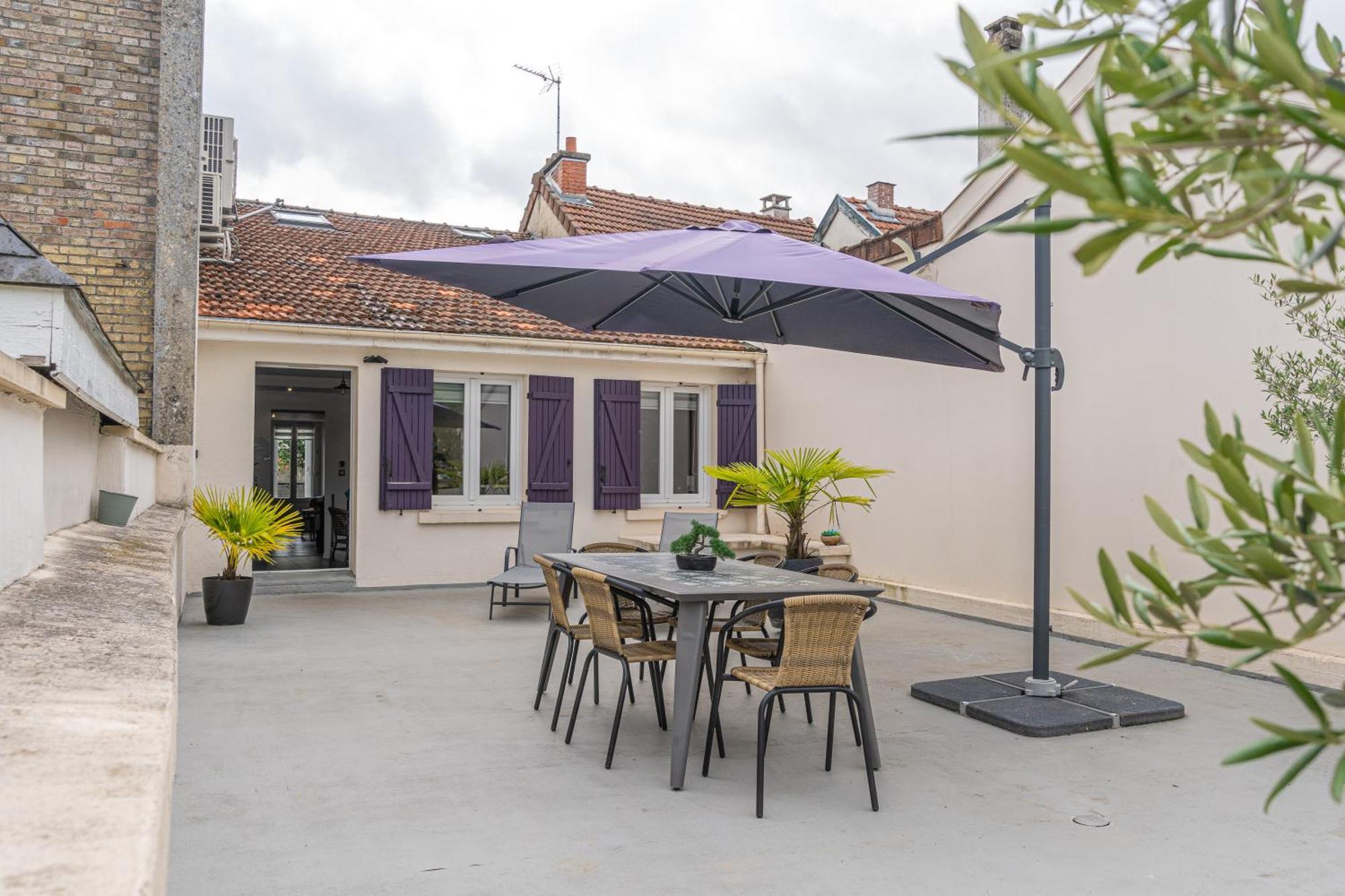 BNB EPERNAY Terrasse 86 - Terrasse privée Vue sur le Vignoble Esterno foto